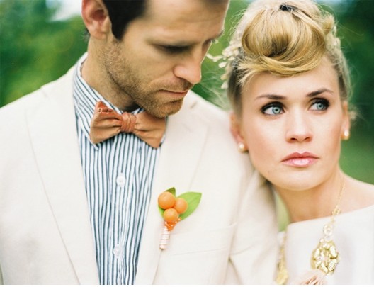 Ženich s oranžovým motýlkem Ženich s oranžovým motýlkem